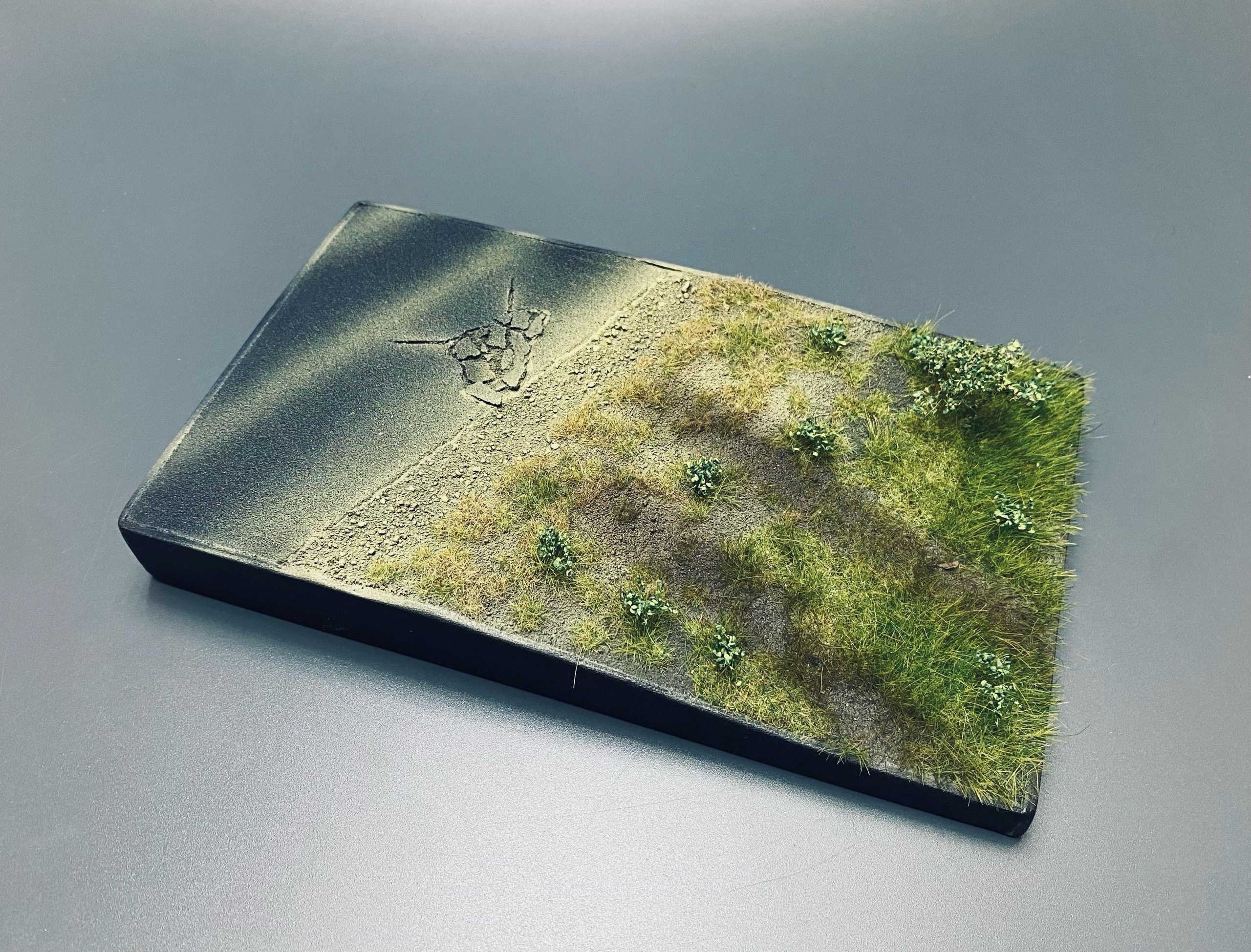 AM72653 Подставка Выезд на дорогу.