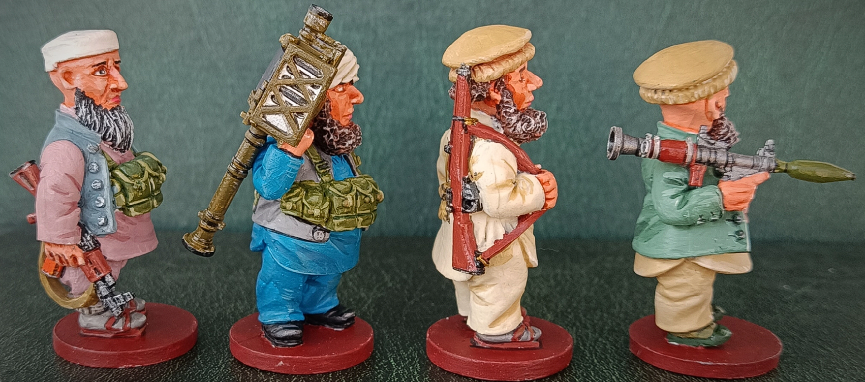 CHM-50.15. Шаржевая миниатюра. Афганские моджахеды, 1979-92 гг. В комплекте 4 фигуры. 50 мм. Материал - смола. Chronos Miniatures