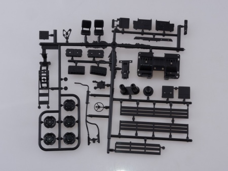 1007KIT Сборная модель Горьковский грузовик - 66 Шишига 4х4 AVD Models